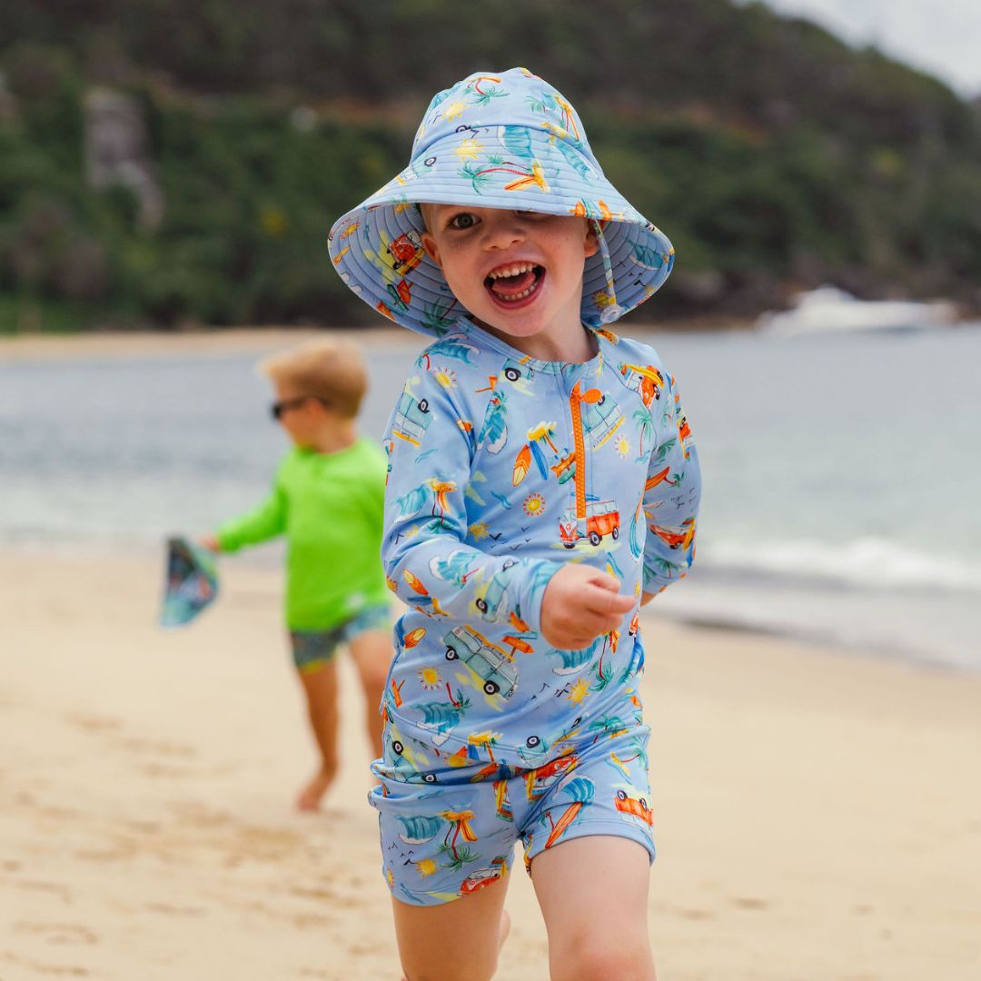 The Finn Rashie - Surfers Paradise