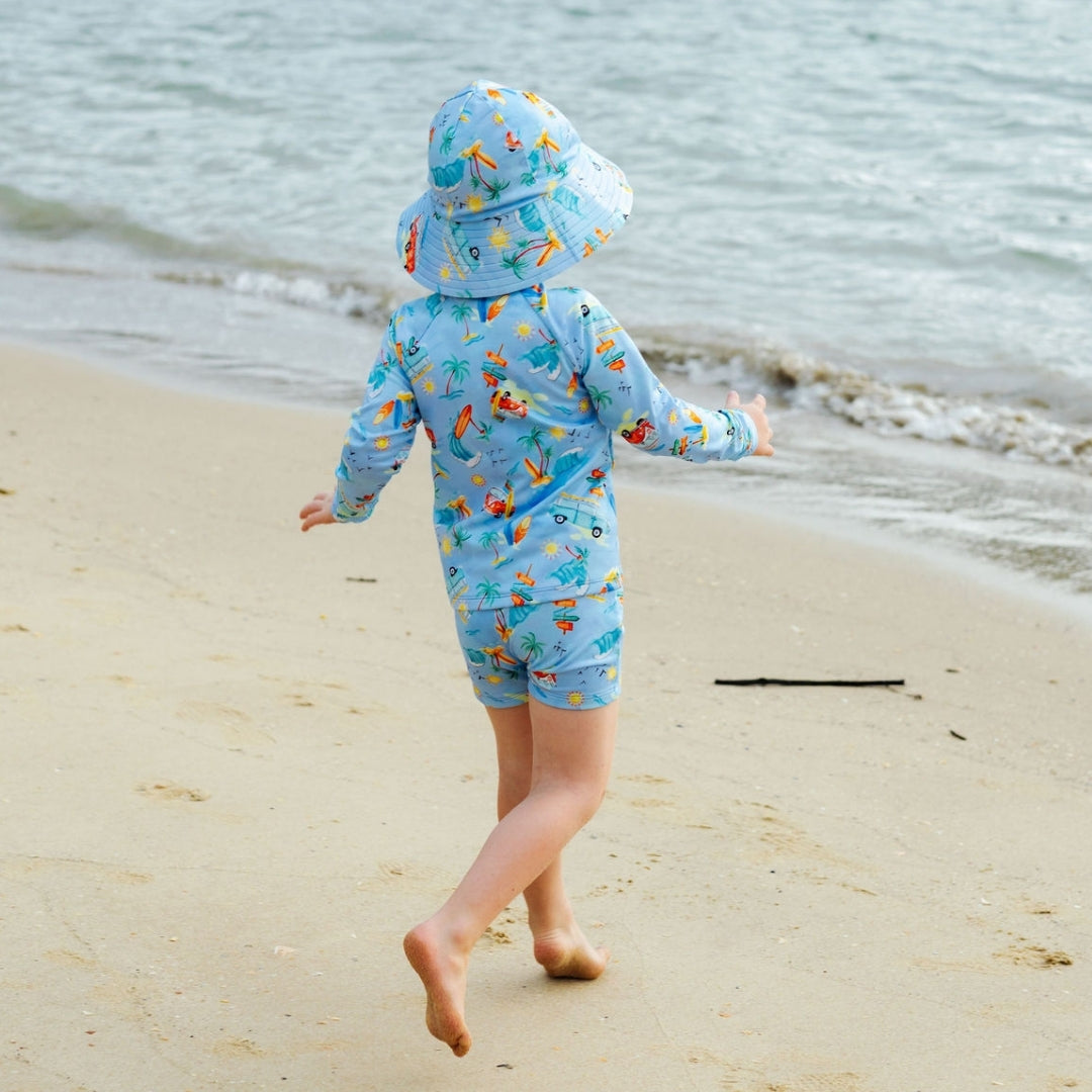 The Finn Rashie - Surfers Paradise